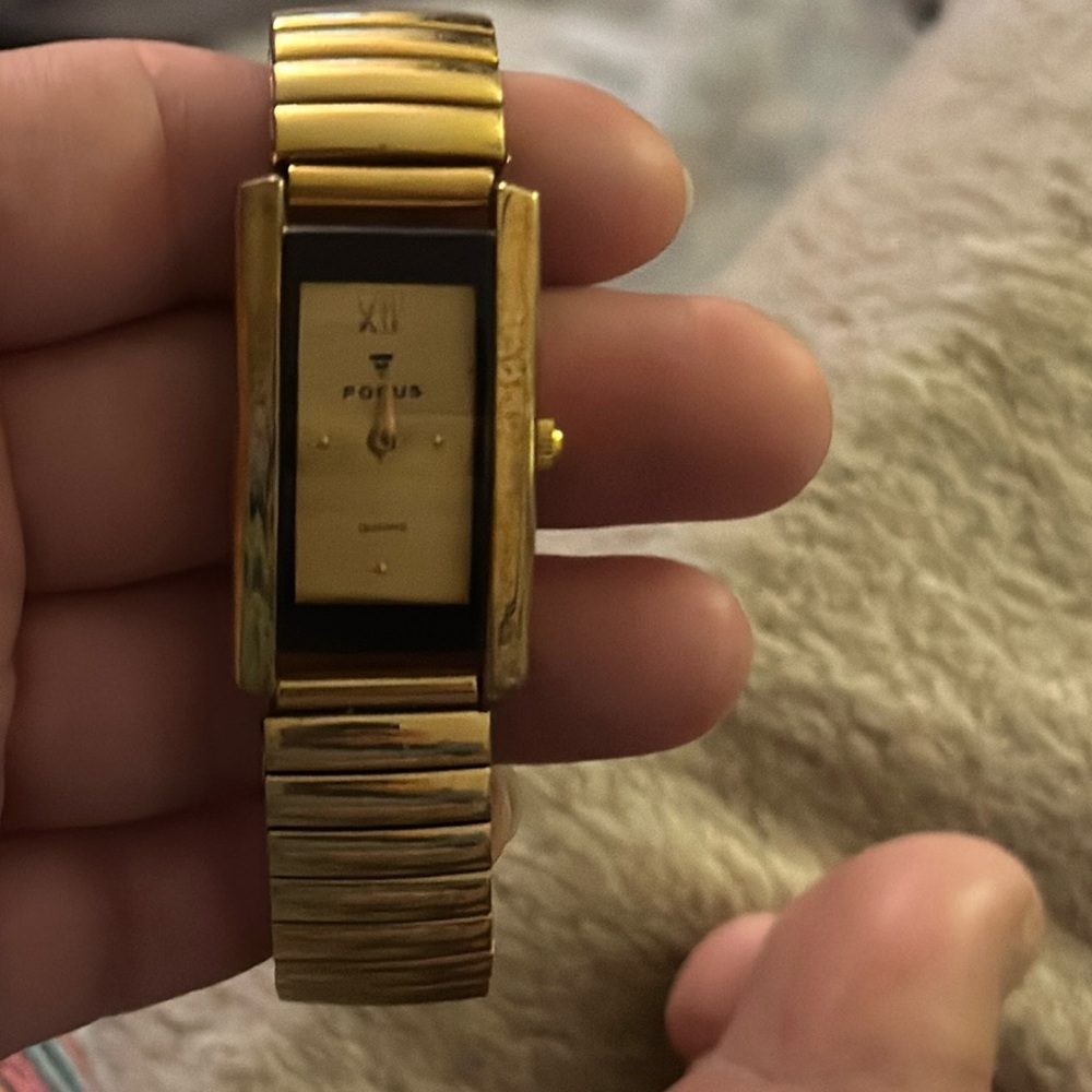 Focus watch